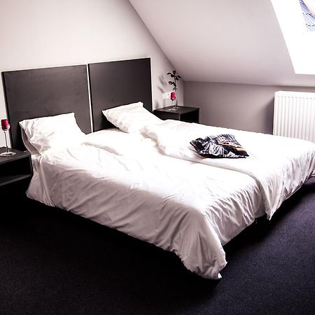 Essenza Party Center Bed & Breakfast Swidnica  Exterior photo